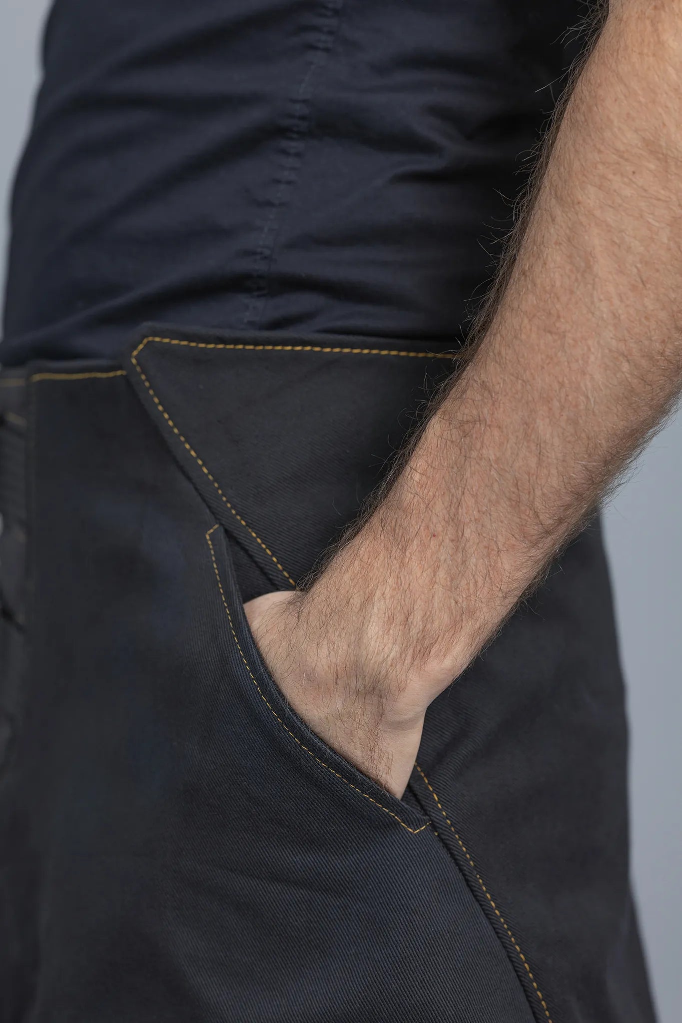 Battle Tasset (Pre-Order) - Gilded Carbon [Unifit]