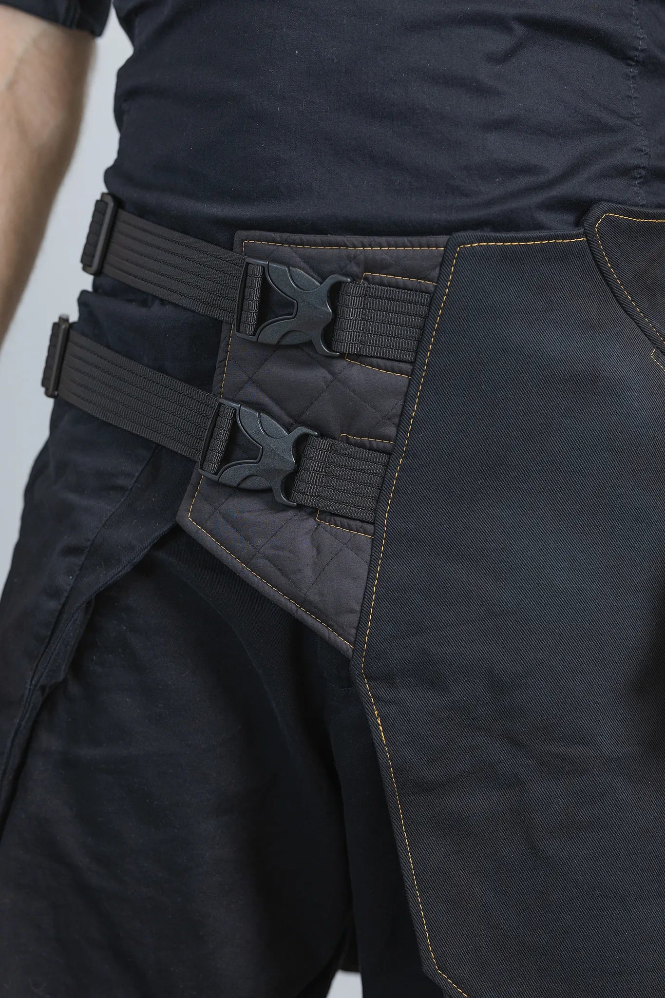 Battle Tasset (Pre-Order) - Gilded Carbon [Unifit]