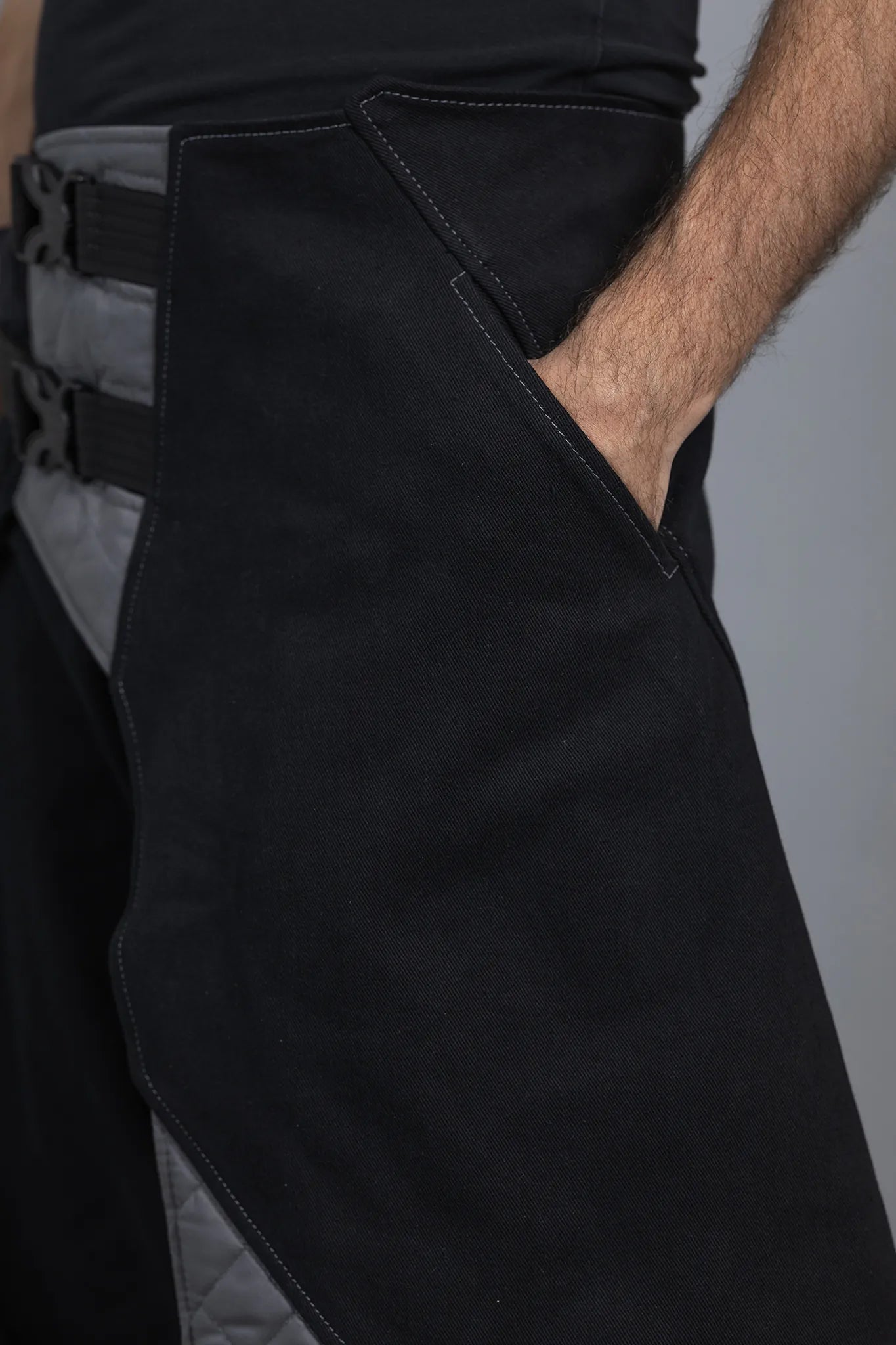 Battle Tasset (Pre-Order) - Obsidian [Unifit]